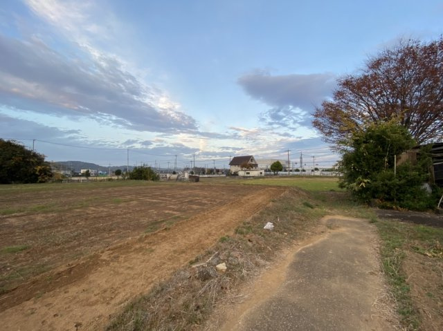坂戸市長岡Ⅱ　建築条件なし売地　「北坂戸駅」4.4㎞　の前面道路含む現地写真