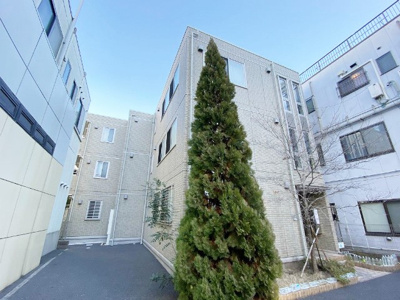 【外観】 | センティール中幸町 | JR「川崎」駅まで徒歩9分！複数沿線利用可能で通勤通学に便利な立地の3階建てアパートです☆商業施設「ラゾーナ川崎」も近いので休日のお出掛けにも良いですね♪