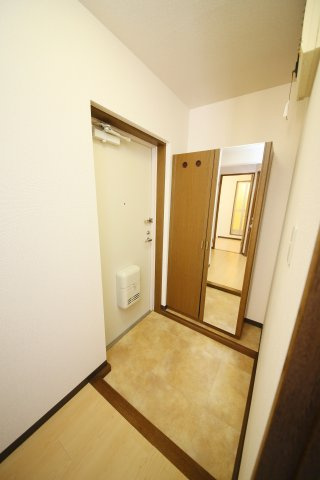 ヴァンベール新舞子の玄関