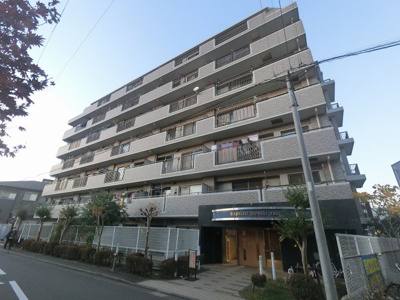 【外観】 | ダイアパレス日吉EAST | 4階角部屋につき陽当たり・眺望良好です。
スーパーも近く生活利便性◎です。
お気軽にお問合せ下さい。