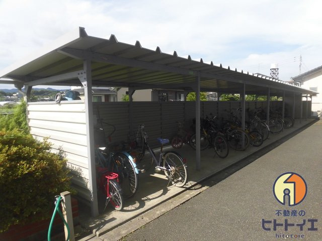 メゾンラフィーネのその他共用部分|駐輪場です