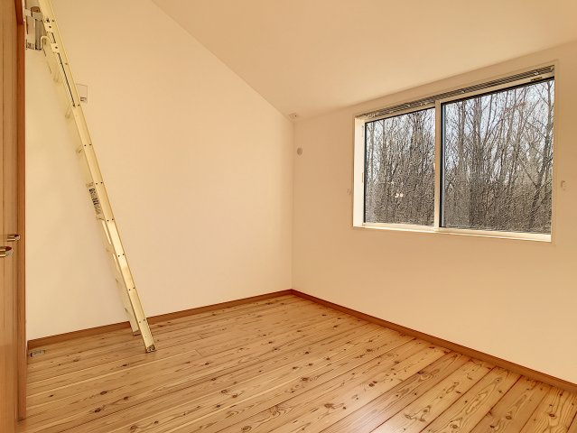 洗練された街並みに集うの洋室|洋室です