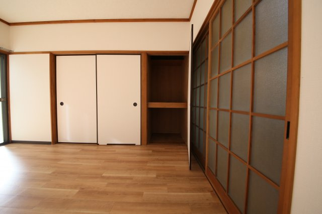 コーポローゼンの収納|洋室収納