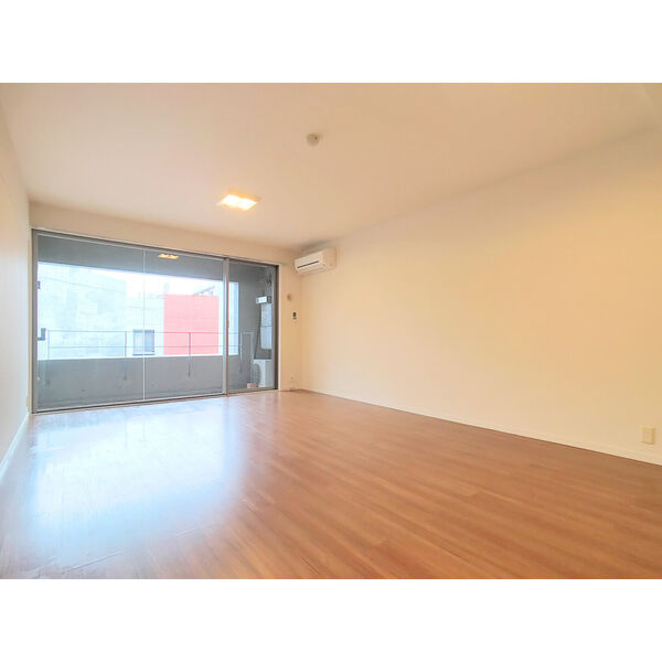 ベイシック桜坂の居間・リビング|ベイシック桜坂（1LDK）　リビング