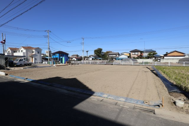 鴻巣市愛の町の売地の外観|2020年11月14日 AM10:30頃撮影。