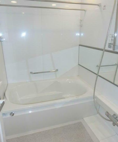 荒川区西日暮里２丁目の賃貸マンションの浴室