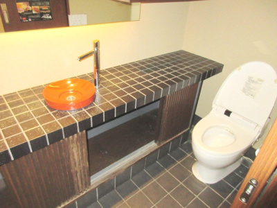 【トイレ】 | 北野坂沿い１階路面店 | トイレ（残置物）