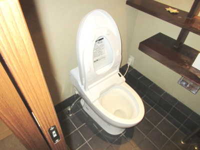 【トイレ】 | 北野坂沿い１階路面店 | トイレ（残置物）