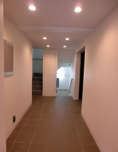 ソレーユ四谷三丁目のその他共用部分|共用廊下