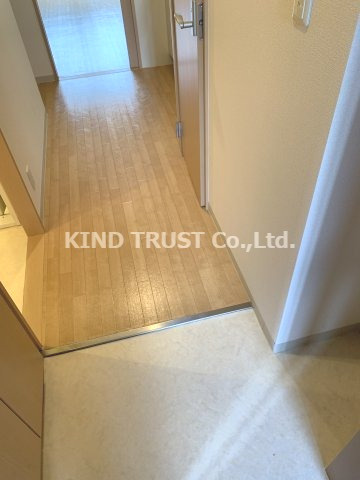 グランディールタカラの玄関|明るい玄関です