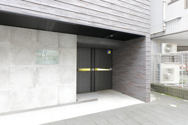 ラフィスタ新小岩のエントランス