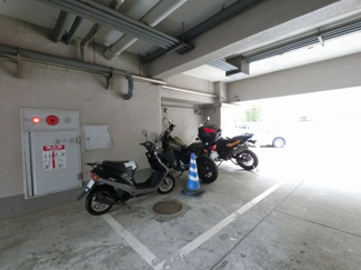 【その他共用部分】 | バイク置場です。