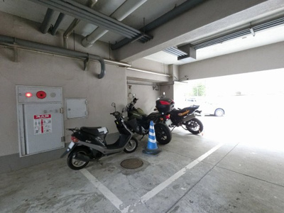 【その他共用部分】 | ミカドマンション | バイク置場です。