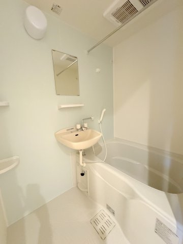 ディアコート赤羽の浴室