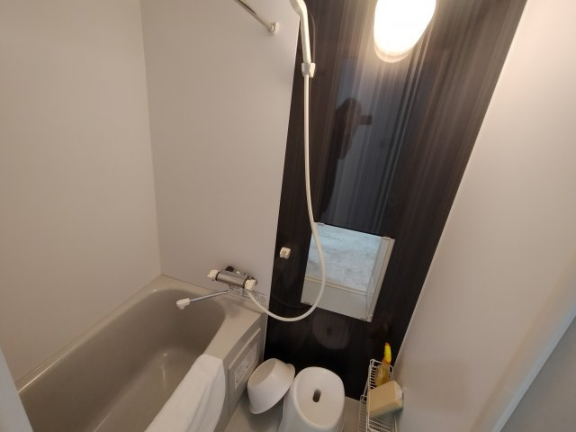 ベルセ常滑Ⅲの浴室