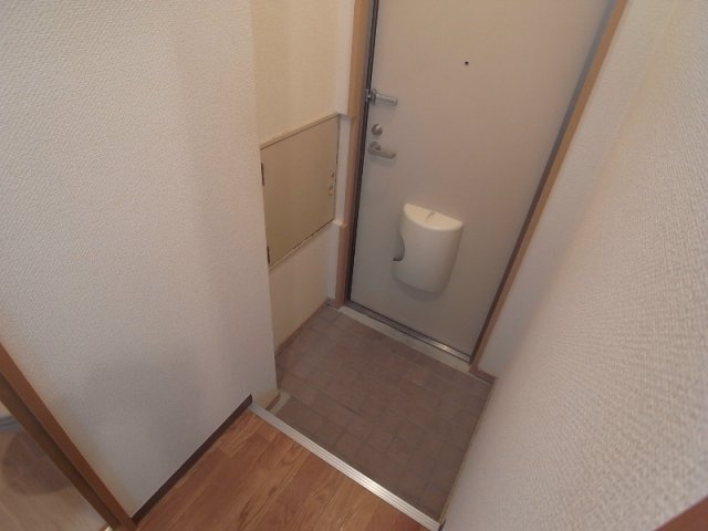 サンビレッジ中山手の玄関