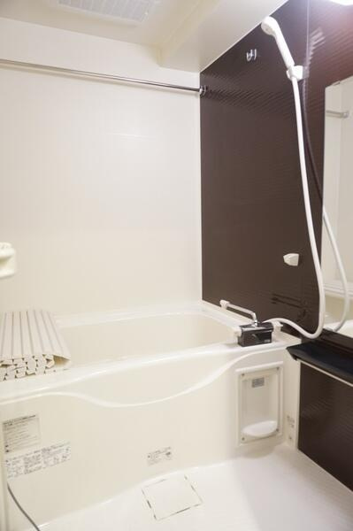 「防音マンション」Bee　Flatsの浴室|日々の暮らしに欠かせないお風呂です