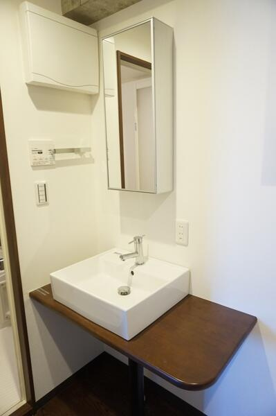 「防音マンション」Bee　Flatsの洗面所|洗面所です