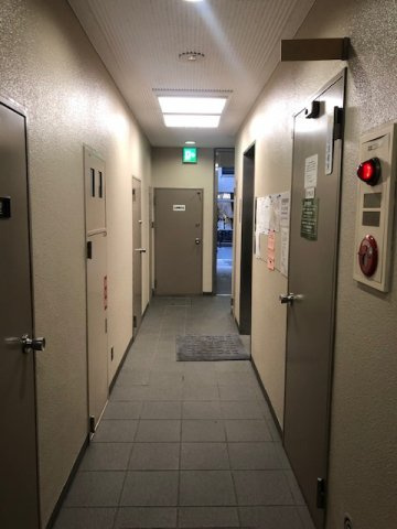 ニューハイツ青山のロビー