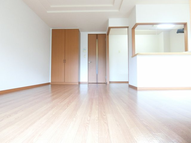 メゾンサクセスの居間・リビング