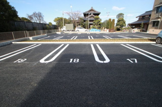 【駐車場】