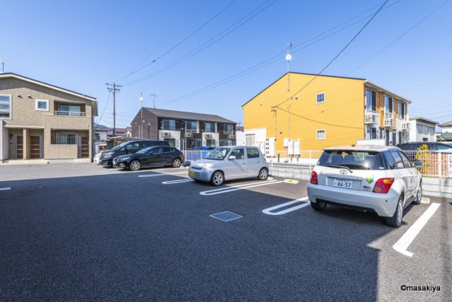 ラ・ビータ　Ⅰの駐車場|駐輪場