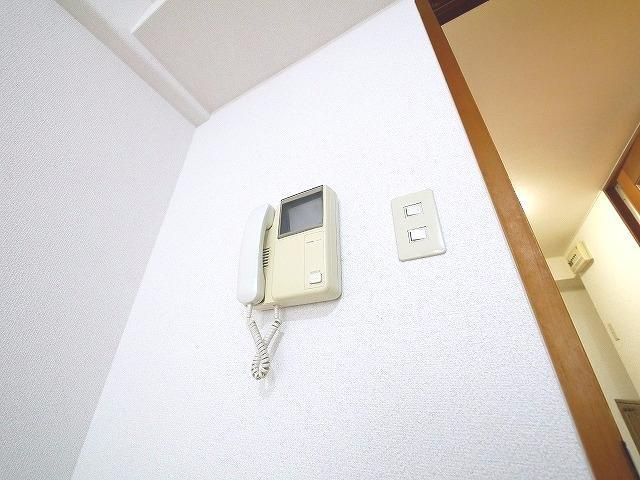 カンパネルラのセキュリティ|モニター付きインターホン