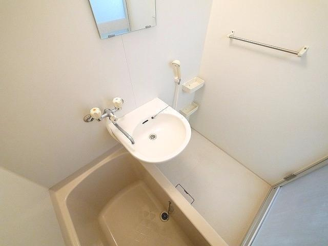 カンパネルラの浴室|日々の疲れを癒すお風呂付です