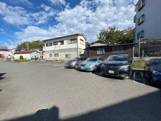 ボナールの駐車場