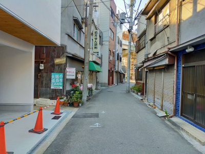 【前面道路含む現地写真】 | ケーズグランデ 田辺5 | 前面道路を含む現地の写真です。小学校も近くファミリーにも便利ですよ♪