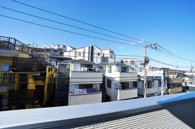 【横浜市西区東久保町8新築戸建て１号棟】★仲介手数料無料★（稲荷台小学校・岩井原中学校）の展望