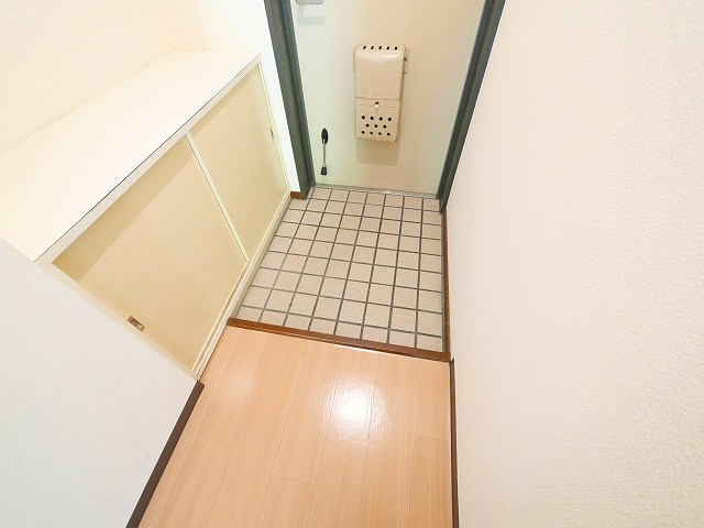 ライオンズマンション学園前第2の玄関