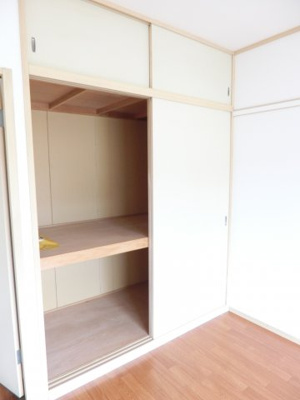【収納】 | シャトー吹上 | ※同タイプの別の部屋の写真です。※反転間取りの写真となります