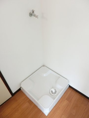 【洗面所】 | シャトー吹上 | ※同タイプの別の部屋の写真です。※反転間取りの写真となります