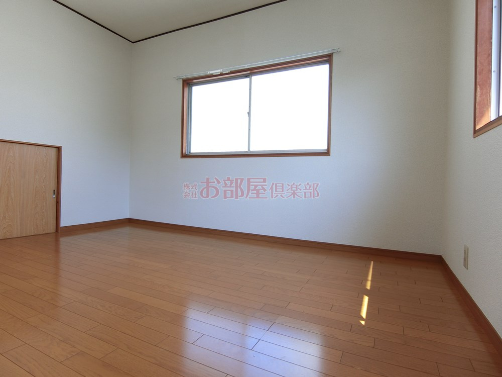 R-BOX上津の洋室