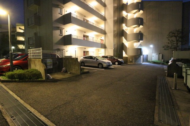 スカラーズハウスの駐車場|スカラーズハウス