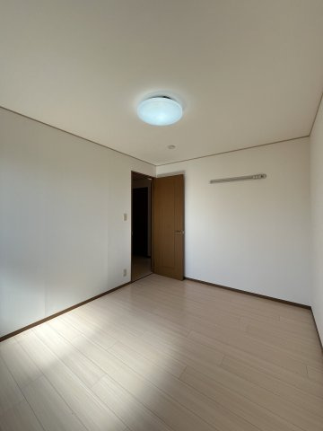 プレミールの洋室