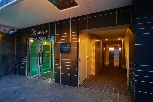 ヴェローナ信濃町ルッソのエントランス|ヴェローナ信濃町ルッソ