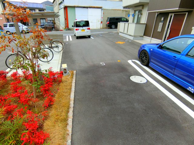 ラメゾンピック和泉中央の駐車場