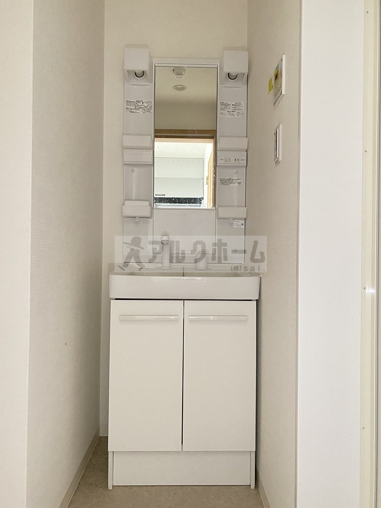 ステラウッド大県の独立洗面台