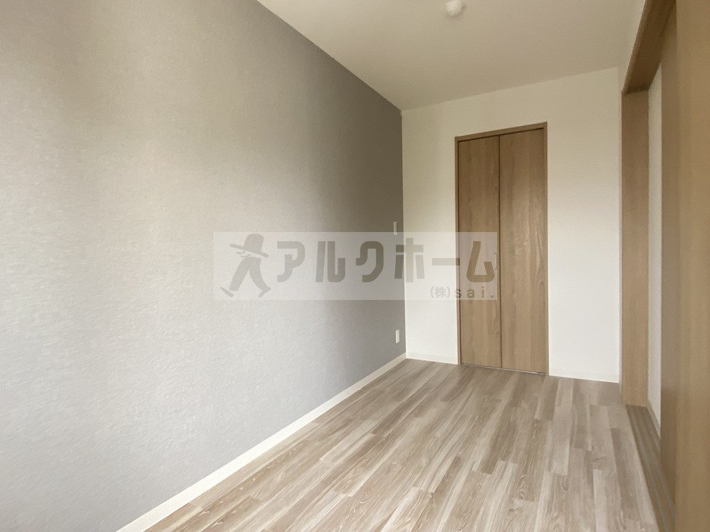 ステラウッド大県の洋室