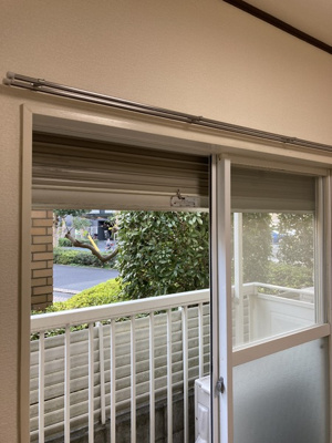 【エントランス】 | 第６松屋コーポ | 何かと便利なシャッターあり☆