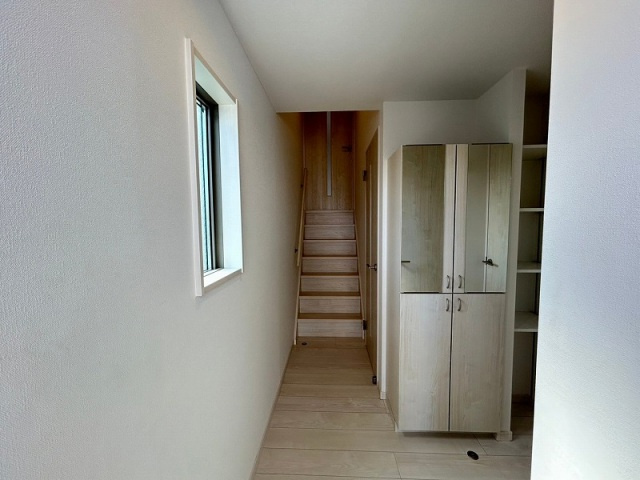 ＣＢ鳥栖プリューム【キャッシュバック対象】の玄関|明るい玄関です