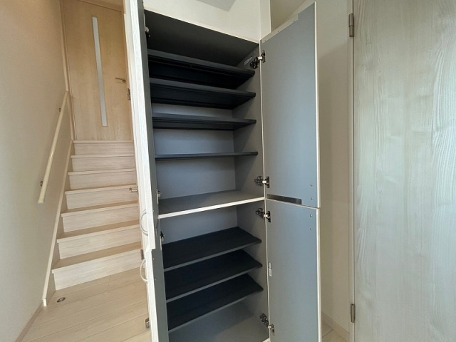 ＣＢ鳥栖プリューム【キャッシュバック対象】の収納|小物を収納するのに便利です