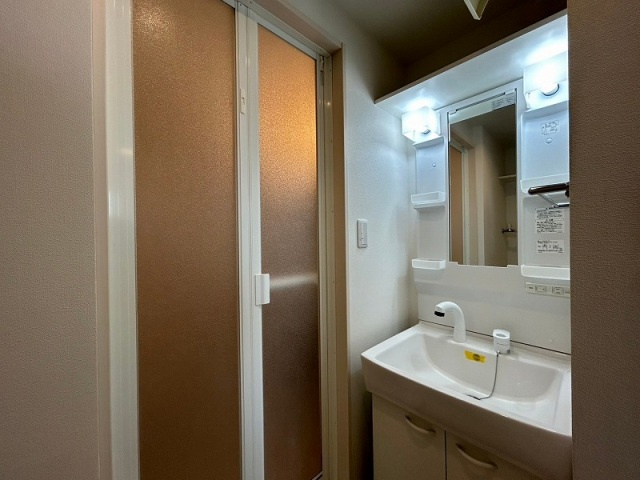 ＣＢ鳥栖プリューム【キャッシュバック対象】の洗面所|忙しい朝には欠かせない洗面所です
