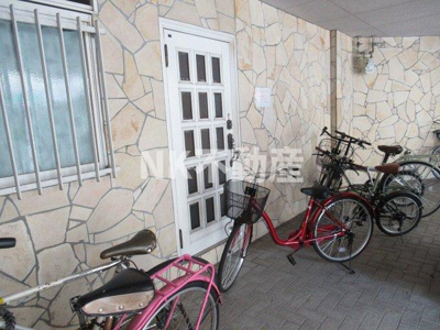 【その他共用部分】 | 大宝小阪本町ロイヤルハイツ（河内小阪賃貸） | 駐輪場です