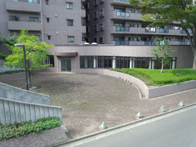 【外観】 | 収益物件 トランクルール＆店舗 | 店舗部外観