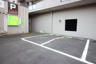 【駐車場】 | 収益物件 トランクルール＆店舗 | レンタル収納部入口