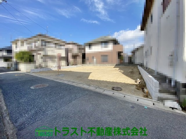 明石市野々上1丁目土地の前面道路含む現地写真