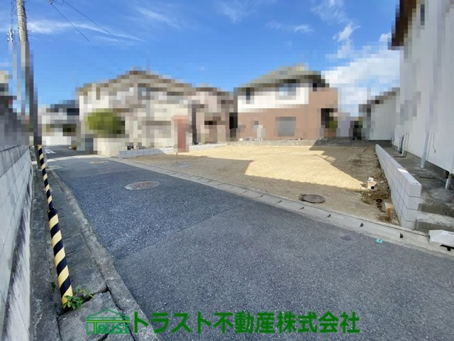 明石市野々上1丁目土地の前面道路含む現地写真